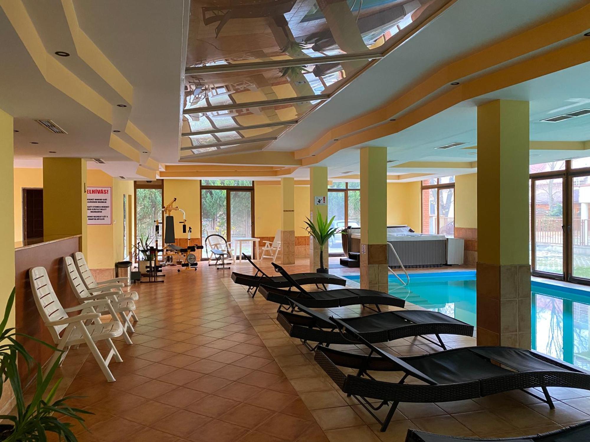 Dorina Wellness Apartman ชิโอฟก ภายนอก รูปภาพ