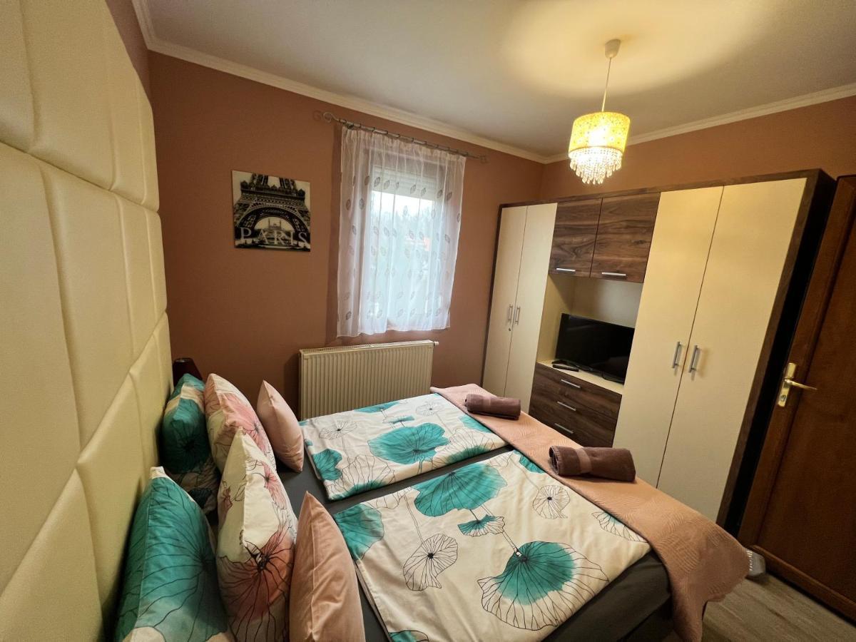 Dorina Wellness Apartman ชิโอฟก ภายนอก รูปภาพ
